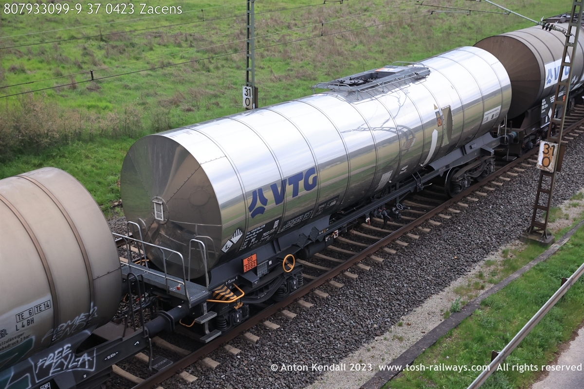 807933099-9_37 0423 Zacens.JPG